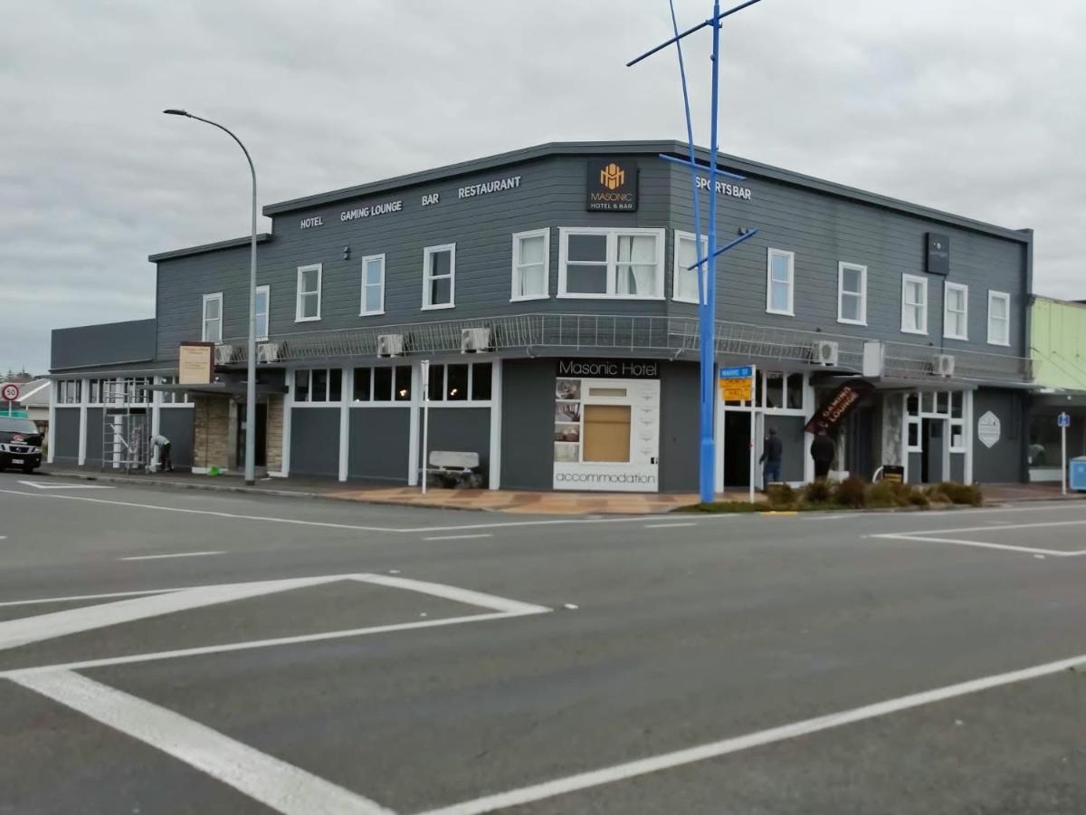 Masonic Hotel Waitara Экстерьер фото